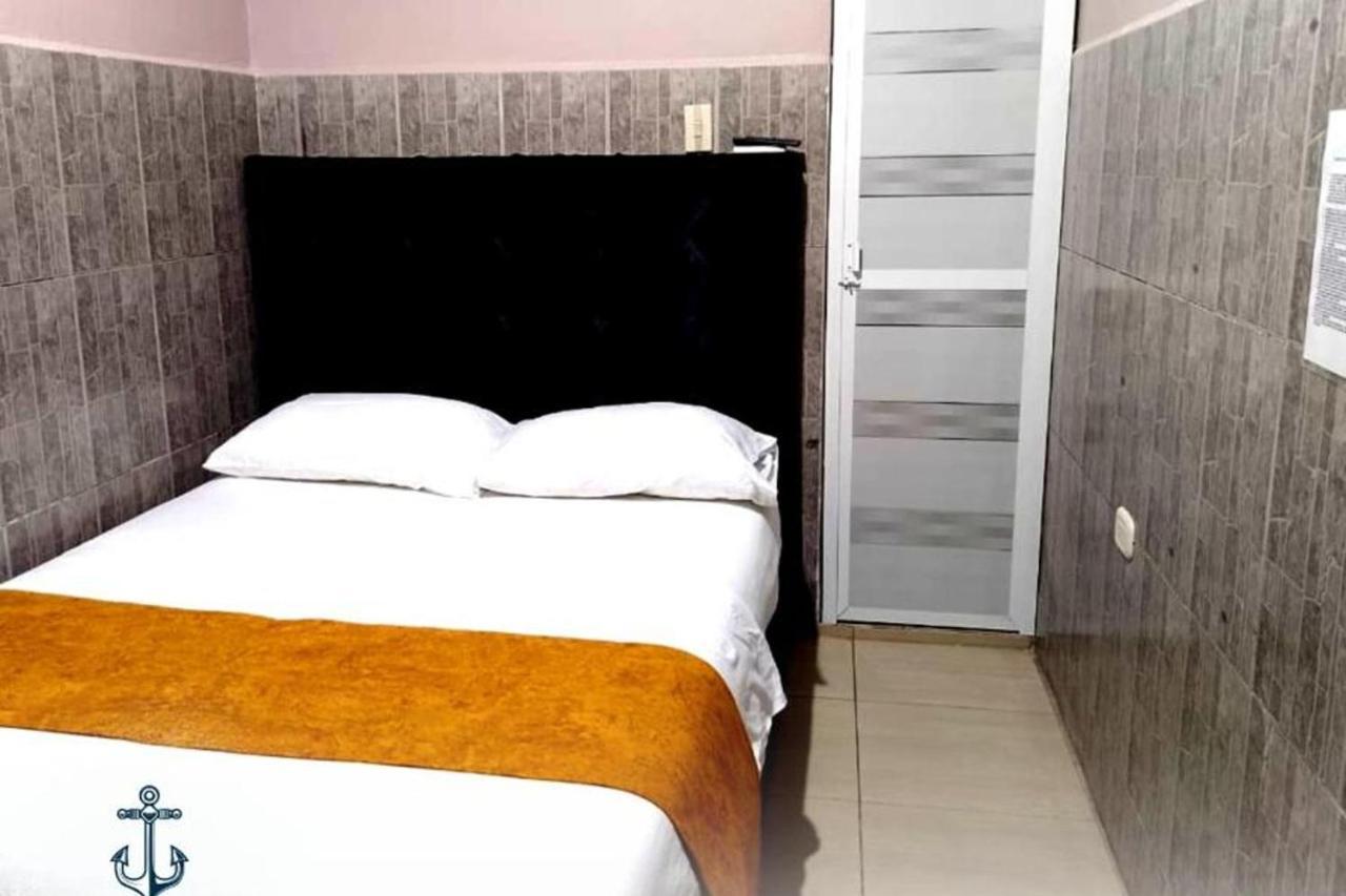 Hotel Titanic Inn - Santa Marta (Magdalena) — Photos 2